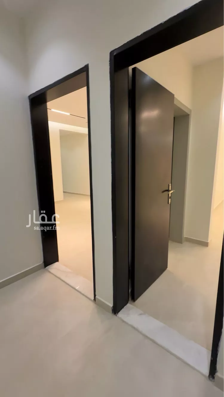 فيلا للبيع في شارع أم عبدالرحمن الصالحي, حي المهدية, مدينة الرياض, منطقة الرياض 14