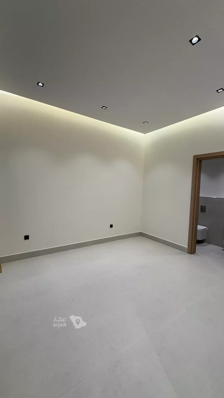 Villa for Sale in Riyadh Al Mahdiyah 11