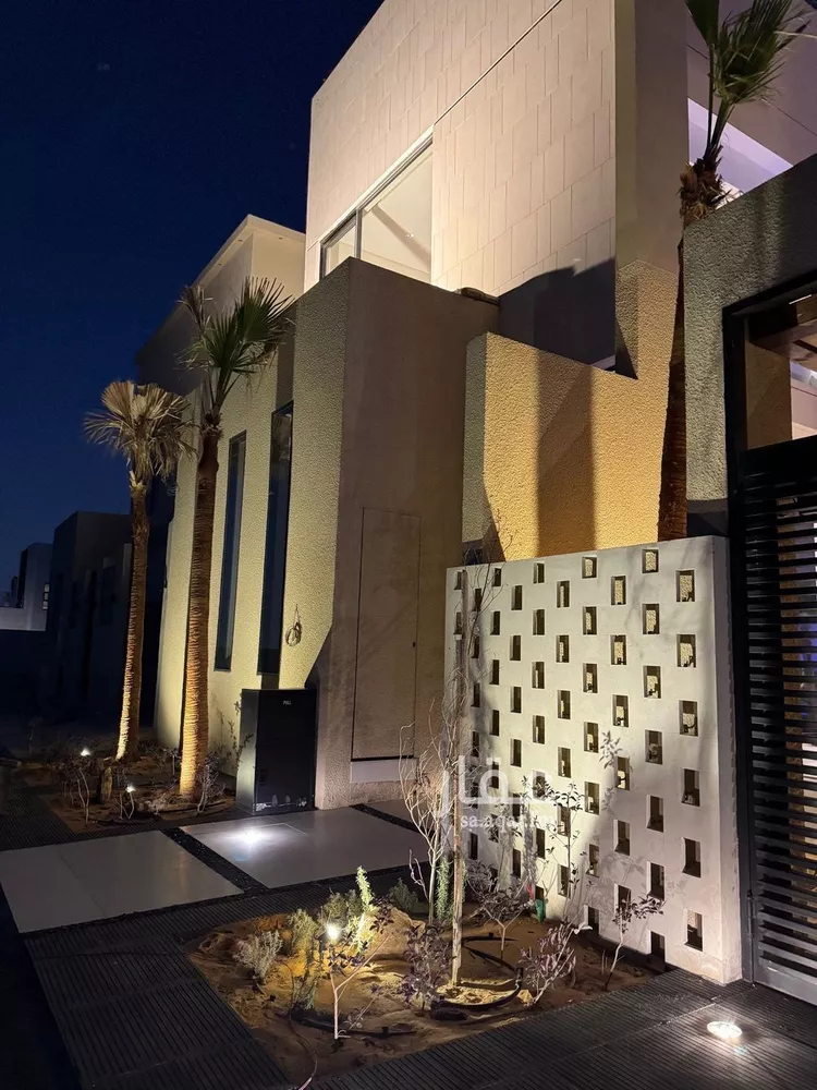 فيلا للبيع في شارع محمد بن هبة الله, حي المهدية, مدينة الرياض, منطقة الرياض صورة 2