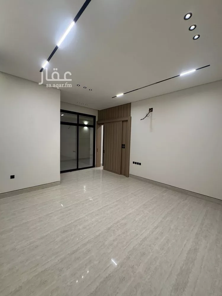 فيلا للبيع في شارع أحمد بن علي الشوائطي, حي المهدية, مدينة الرياض, منطقة الرياض صورة 3