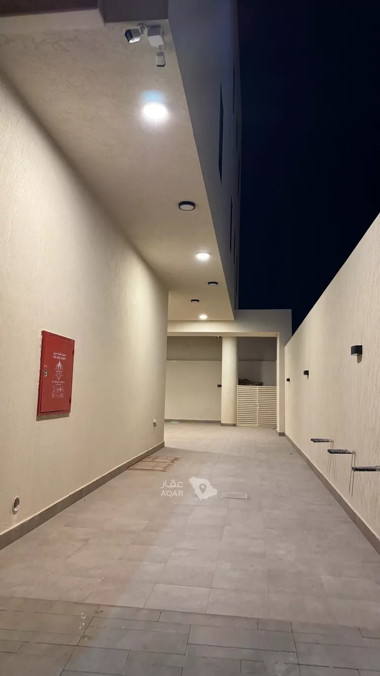Building for Sale in Riyadh Al Mahdiyah صورة 2