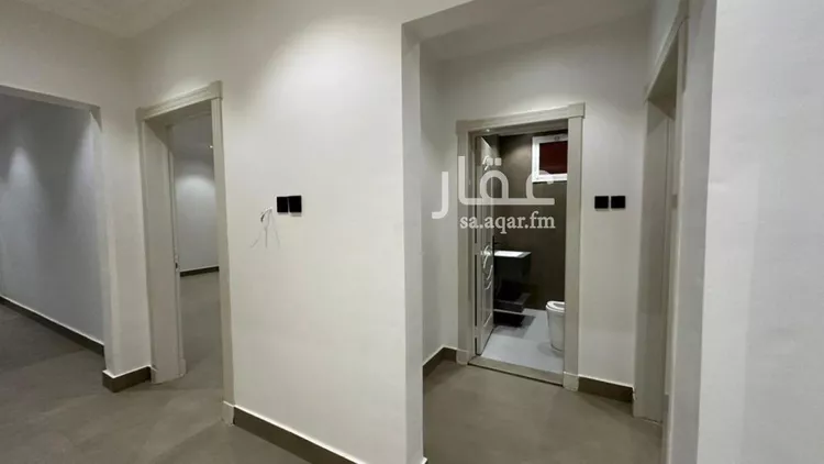فيلا للبيع في شارع الزمرد, حي الياسمين, مدينة الرياض, منطقة الرياض صورة 5