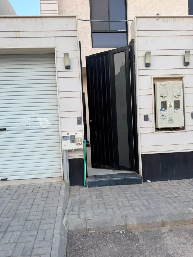Floor for Sale in Riyadh Ar Rimal