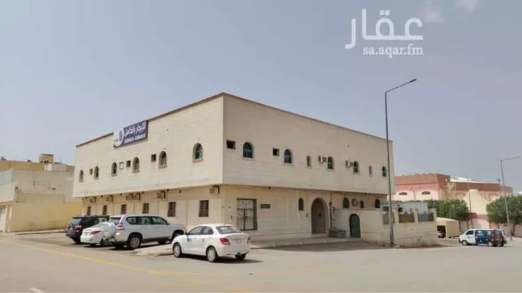 عمارة للإيجار في شارع حسين بن حسن, حي النزهة, مدينة الرياض, منطقة الرياض