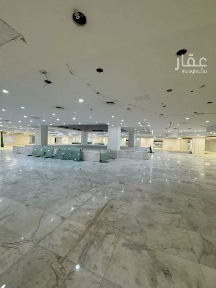 مكتب تجاري للإيجار في شارع سعود بن عبدالعزيز بن محمد الفرعي, حي الملك فهد, مدينة الرياض, منطقة الرياض صورة 4