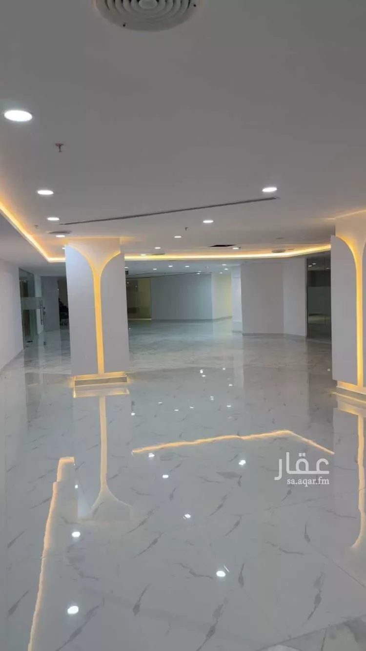 مكتب تجاري للإيجار في شارع سعود بن عبدالعزيز بن محمد الفرعي, حي الملك فهد, مدينة الرياض, منطقة الرياض صورة 5