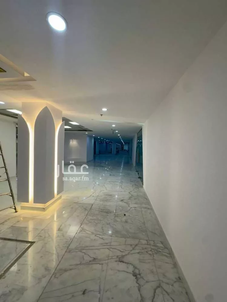 مكتب تجاري للإيجار في شارع سعود بن عبدالعزيز بن محمد الفرعي, حي الملك فهد, مدينة الرياض, منطقة الرياض صورة 3