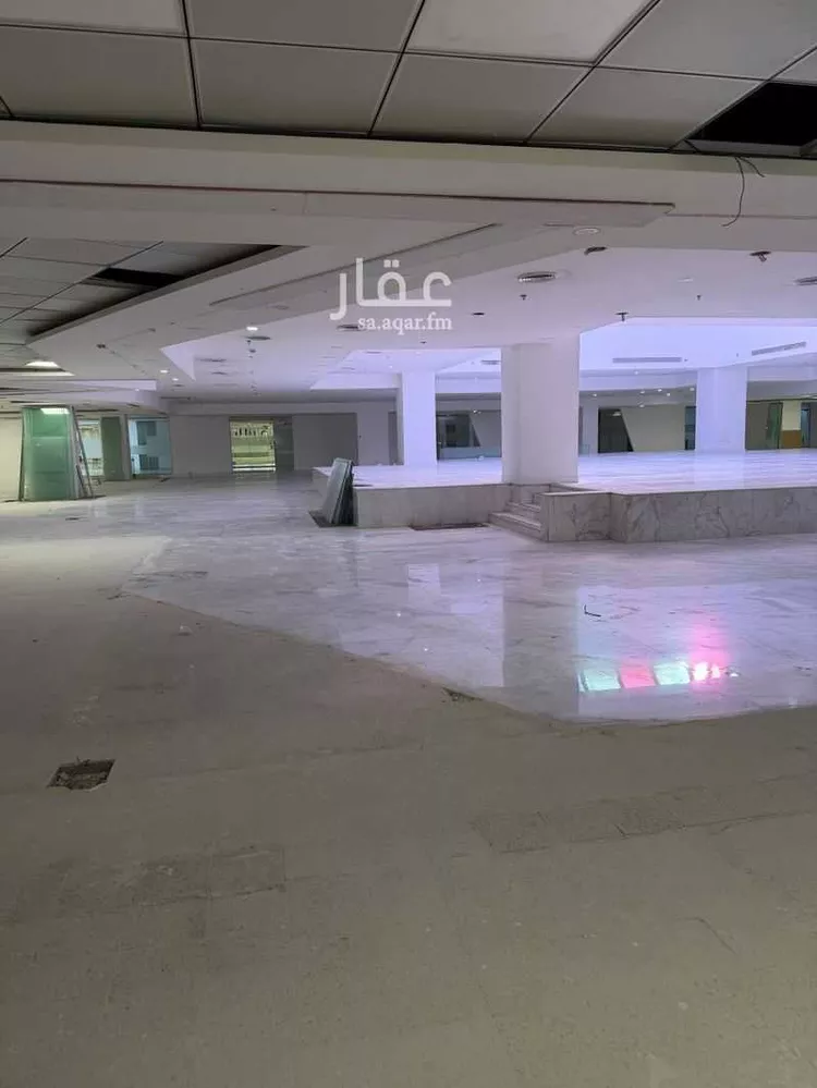 مكتب تجاري للإيجار في شارع سعود بن عبدالعزيز بن محمد الفرعي, حي الملك فهد, مدينة الرياض, منطقة الرياض صورة 4