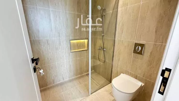 شقة للإيجار في شارع سفيان بن النضر, حي الحمراء, مدينة الخبر, المنطقة الشرقية صورة 5