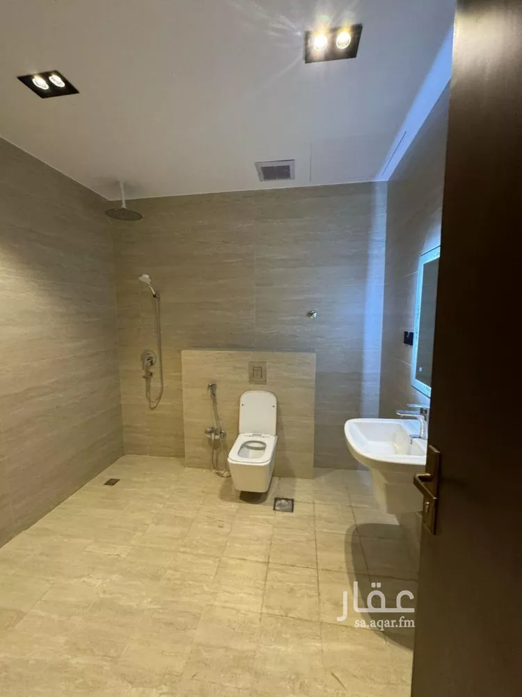 دور للبيع في شارع يحيى بن قزعة القرشي, حي العارض, مدينة الرياض, منطقة الرياض صورة 4