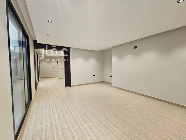 Floor for Sale in Riyadh Al Arid 9