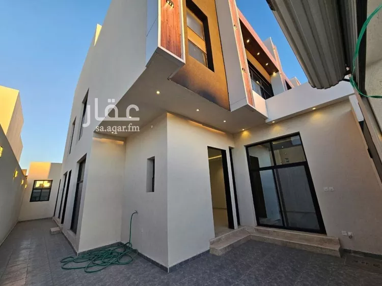 فيلا للبيع في شارع شهيد الدين ثم الوطن عبدالرحمن يحي محمد سحاري, حي العارض, مدينة الرياض, منطقة الرياض صورة 2