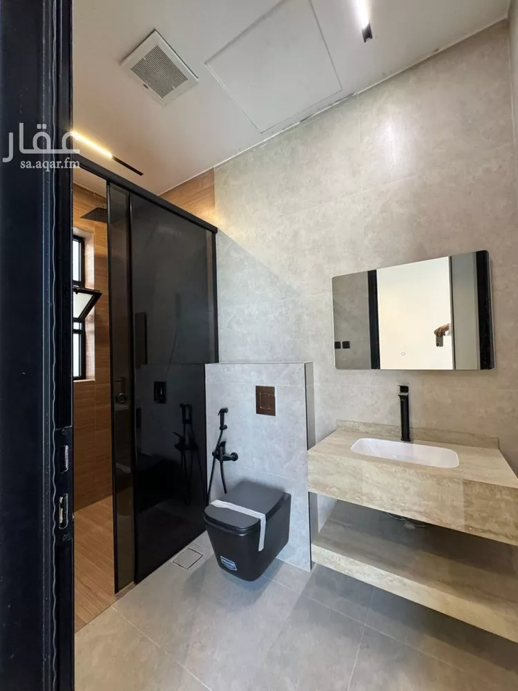 فيلا للبيع في شارع يزيد بن سلمة, حي العارض, مدينة الرياض, منطقة الرياض 8