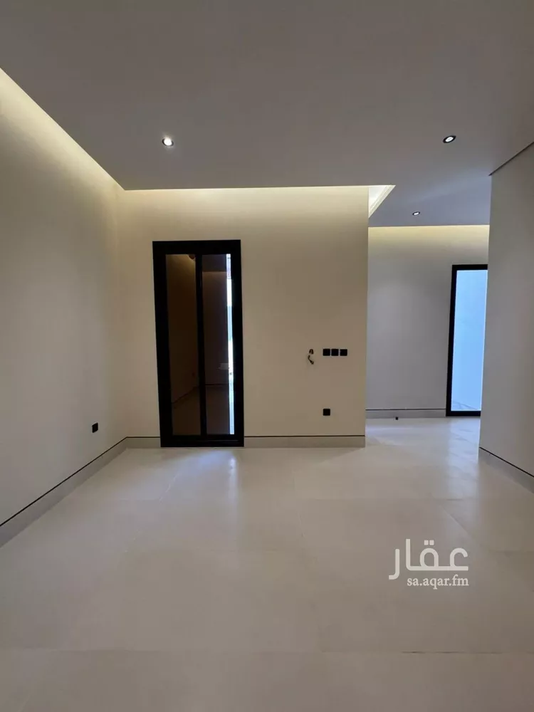 فيلا للبيع في شارع مسعود النادر, حي العارض, مدينة الرياض, منطقة الرياض صورة 5