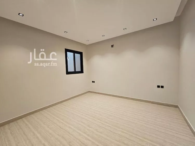 Floor for Sale in Riyadh Al Arid 12