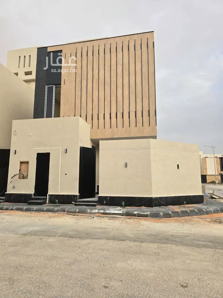 فيلا للبيع في شارع إياد مدني, حي العارض, مدينة الرياض, منطقة الرياض صورة 2