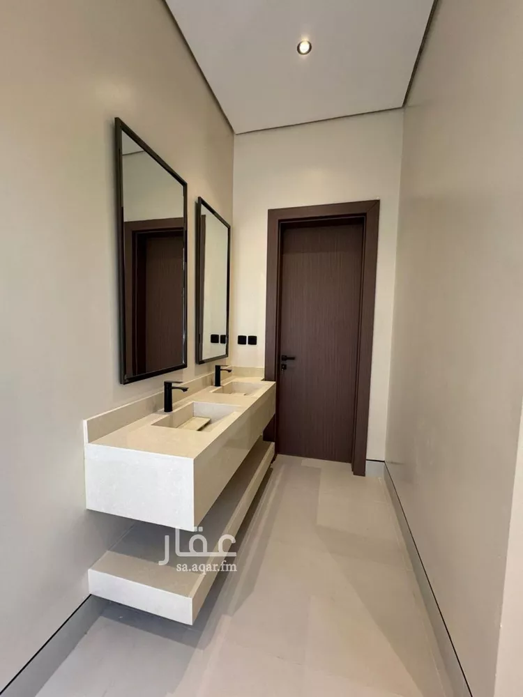 فيلا للبيع في شارع مسعود النادر, حي العارض, مدينة الرياض, منطقة الرياض صورة 4