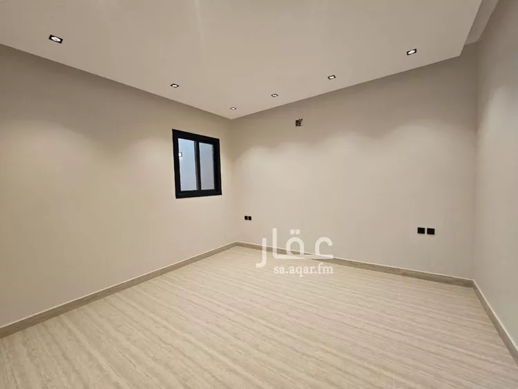 Floor for Sale in Riyadh Al Arid 13