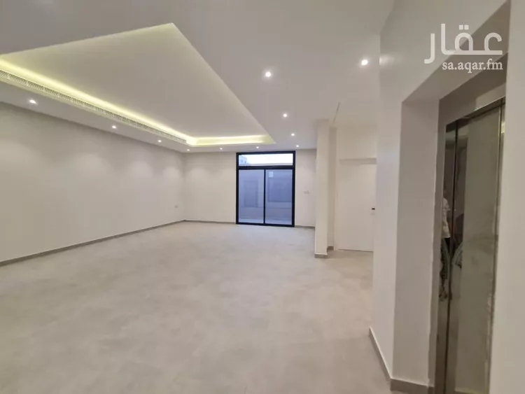 فيلا للبيع في شارع خالد بن زهير الهذلي, حي العارض, مدينة الرياض, منطقة الرياض 11