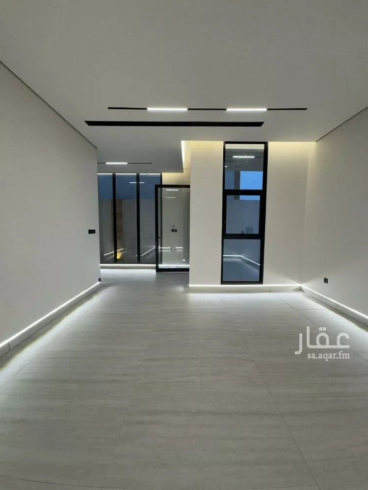 فيلا للبيع في شارع السافريه, حي العارض, مدينة الرياض, منطقة الرياض 8