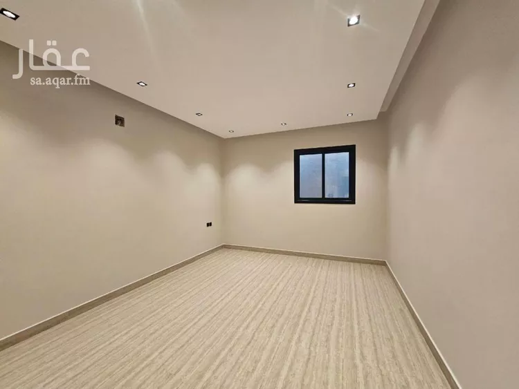 Floor for Sale in Riyadh Al Arid 12