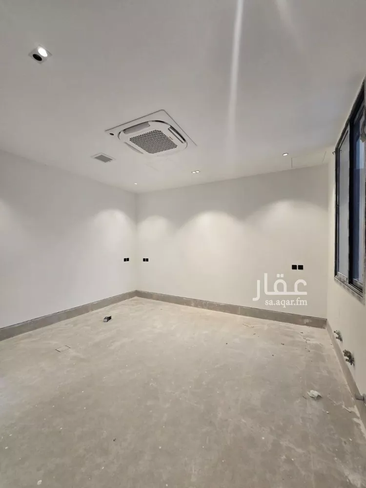 فيلا للبيع في شارع إياد مدني, حي العارض, مدينة الرياض, منطقة الرياض 12