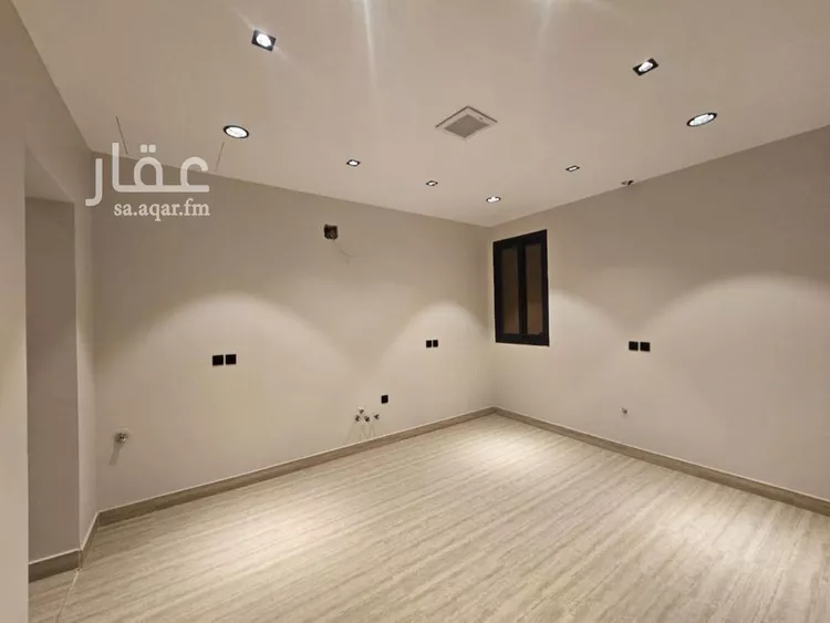 Floor for Sale in Riyadh Al Arid 6