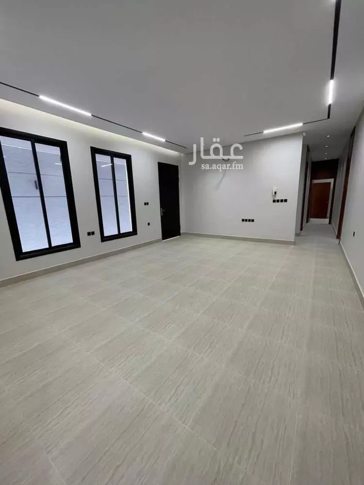 دور للبيع في شارع شارع 15, حي الجنادرية, مدينة الرياض, منطقة الرياض صورة 4