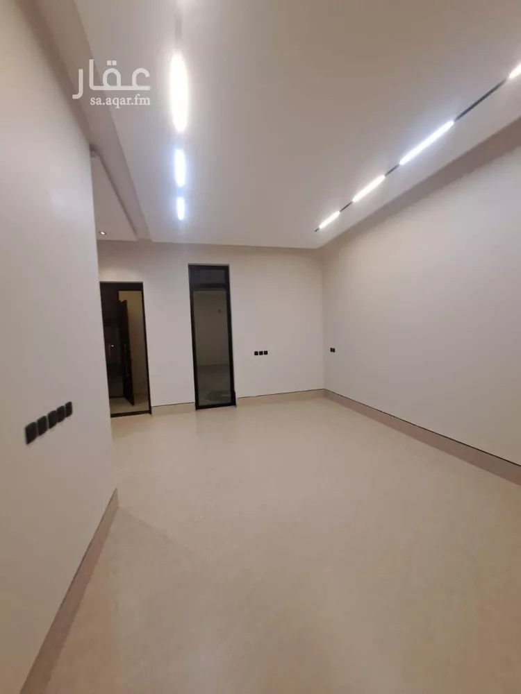 شقة للبيع في شارع بحر العرب, حي إشبيلية, مدينة الرياض, منطقة الرياض صورة 2