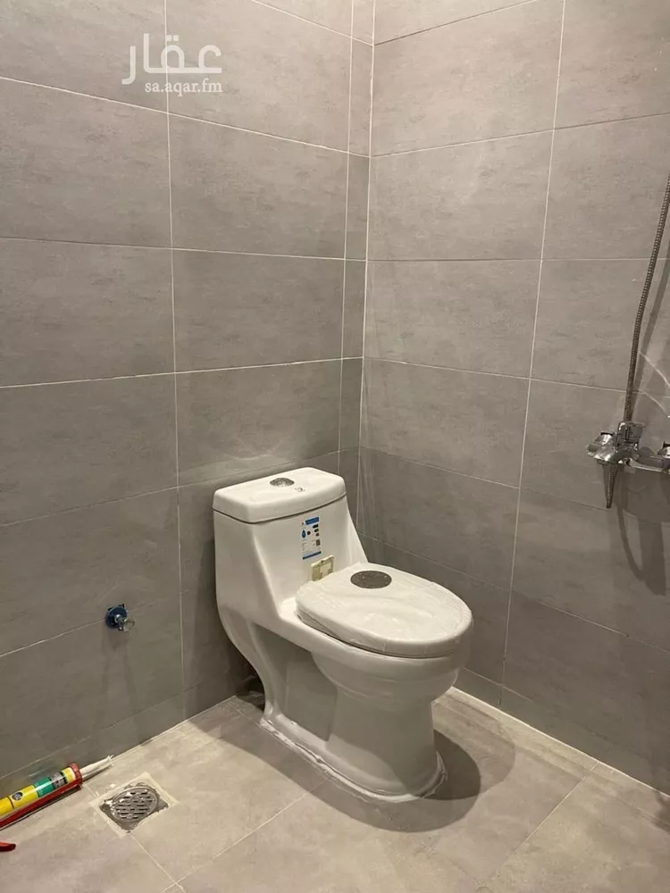 فيلا للإيجار في شارع أبي محمد بن الزوال, حي العارض, مدينة الرياض, منطقة الرياض صورة 3