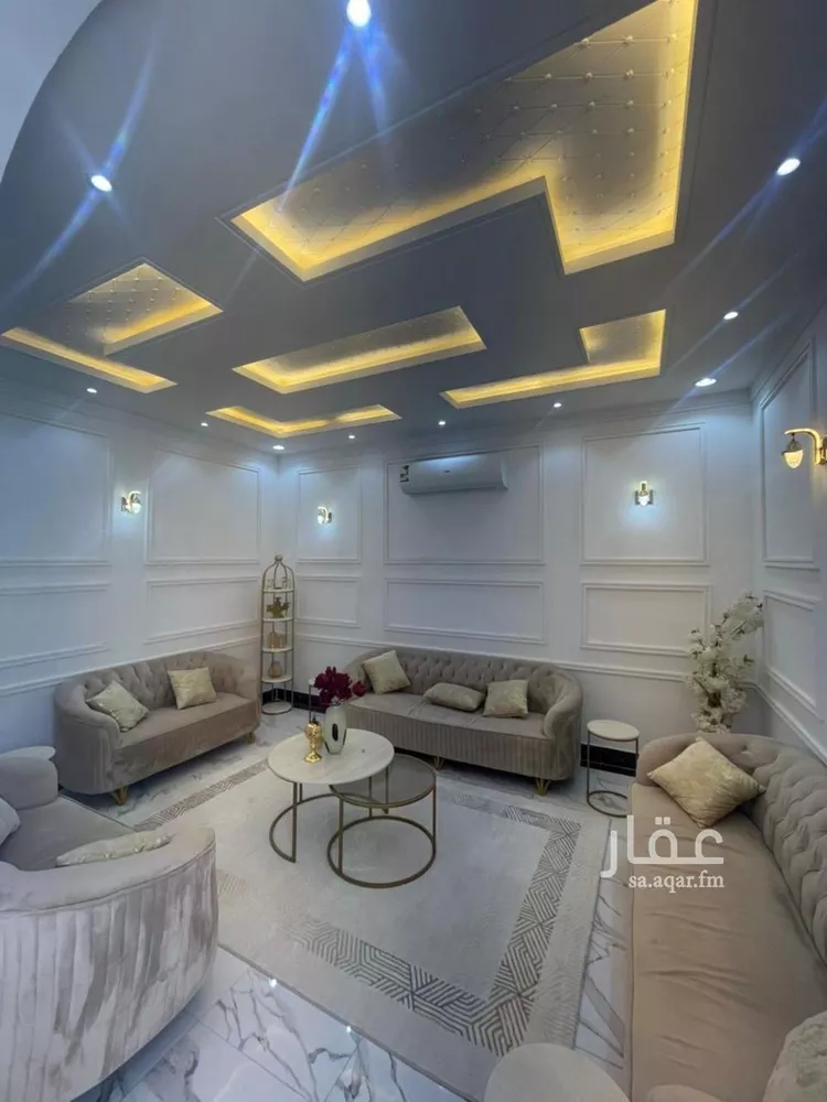 فيلا للبيع في شارع أبي عبدالله بن تيمية, حي المهدية, مدينة الرياض, منطقة الرياض صورة 4