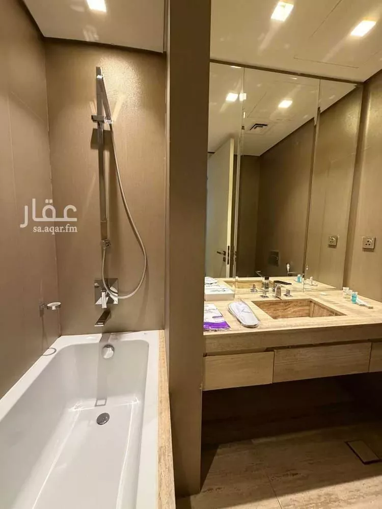 استوديو للإيجار في شارع الملك فهد الفرعي, حي العليا, مدينة الرياض, منطقة الرياض 12