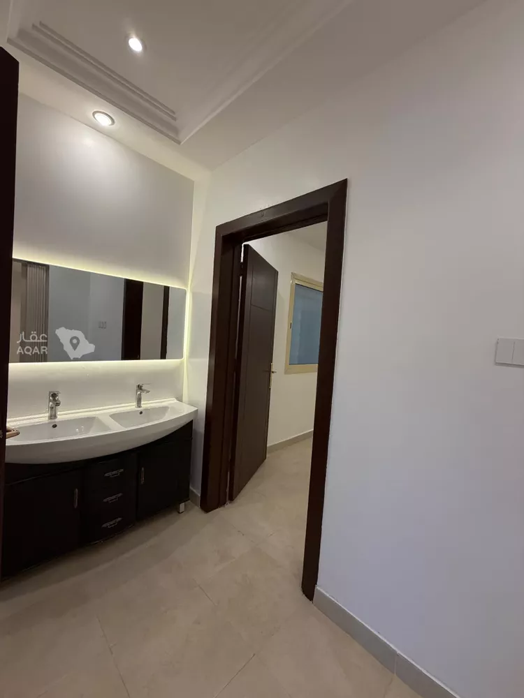 Villa for Sale in Riyadh Al Yasmin 5