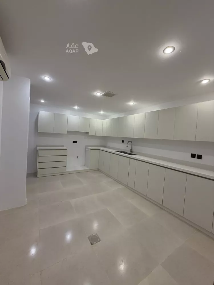 Villa for Sale in Riyadh Al Yasmin 6