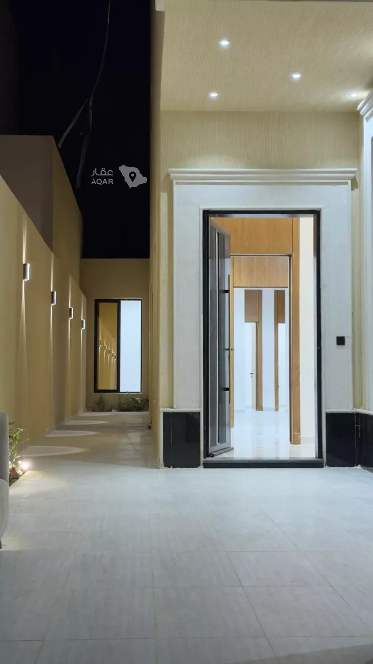 Floor for Sale in Riyadh Ash Sharq 3