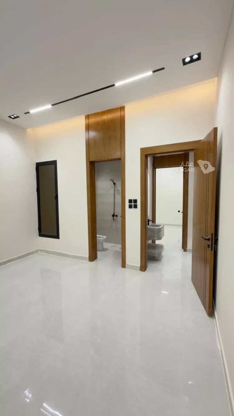 Floor for Sale in Riyadh Ash Sharq 5
