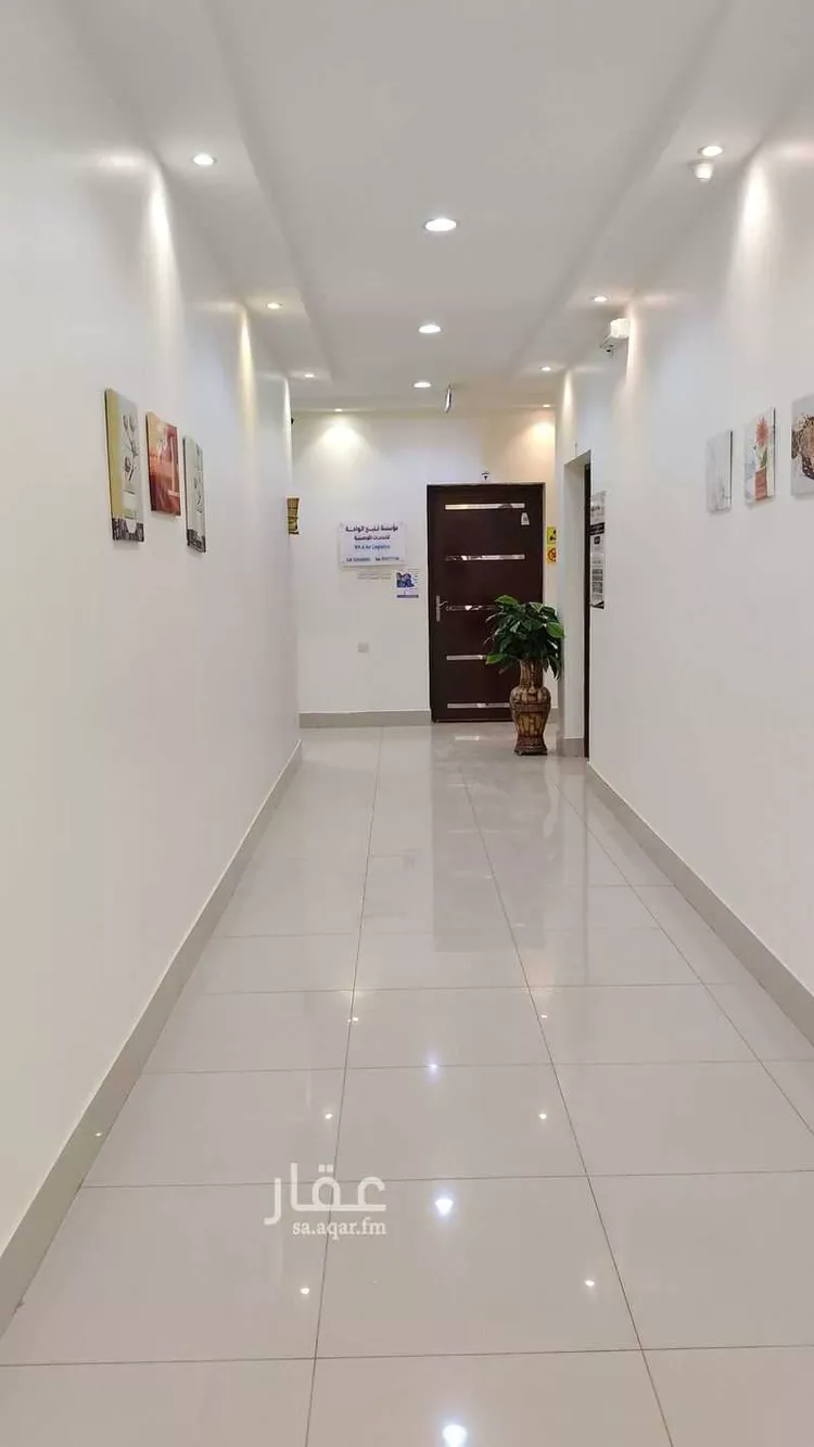 مكتب تجاري للإيجار في شارع نجم الدين الأيوبي, حي العوالي, مدينة الرياض, منطقة الرياض 8