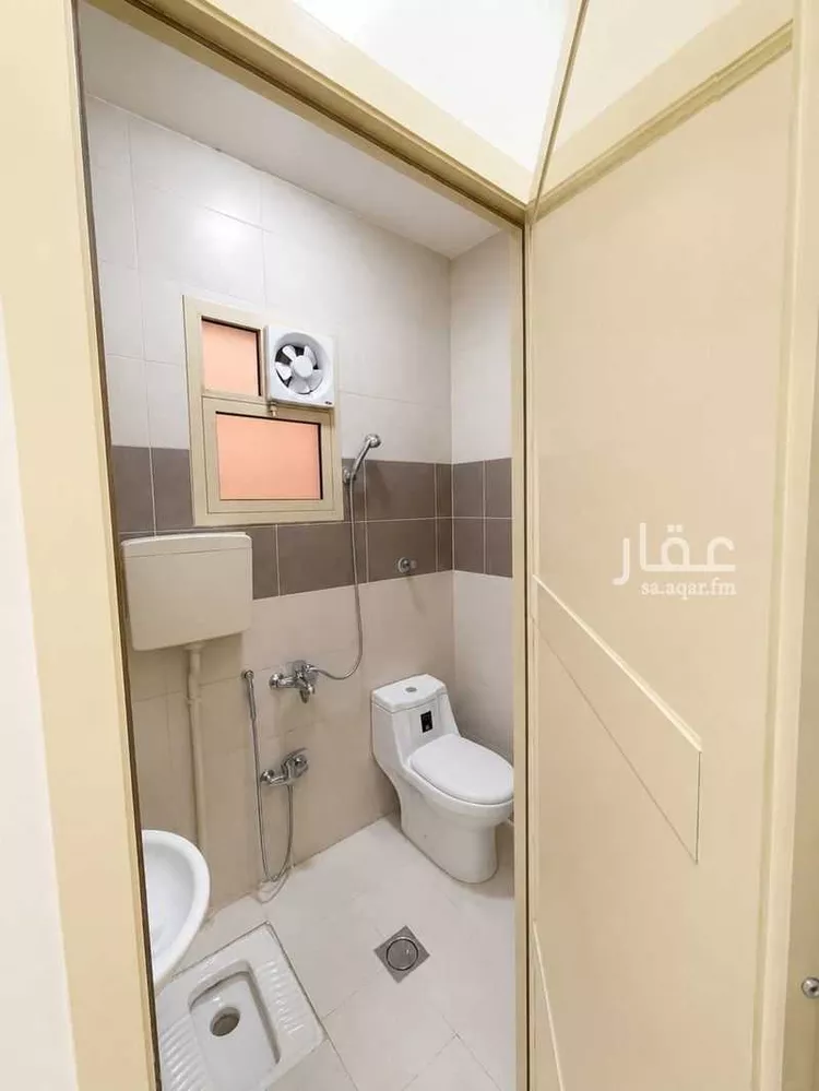 Commercial Office for Rent in Riyadh Dhahrat Namar صورة 2
