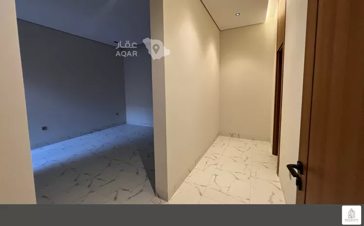 Floor for Rent in Riyadh Al Arid 6