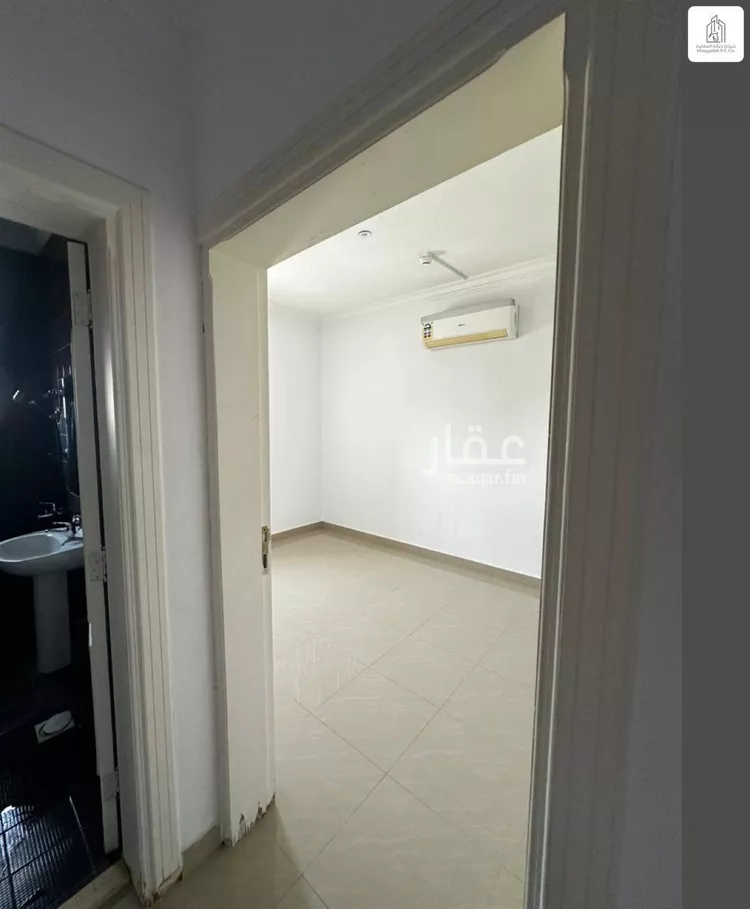 شقة للإيجار في شارع الفرزدق, حي الملز, مدينة الرياض, منطقة الرياض صورة 3