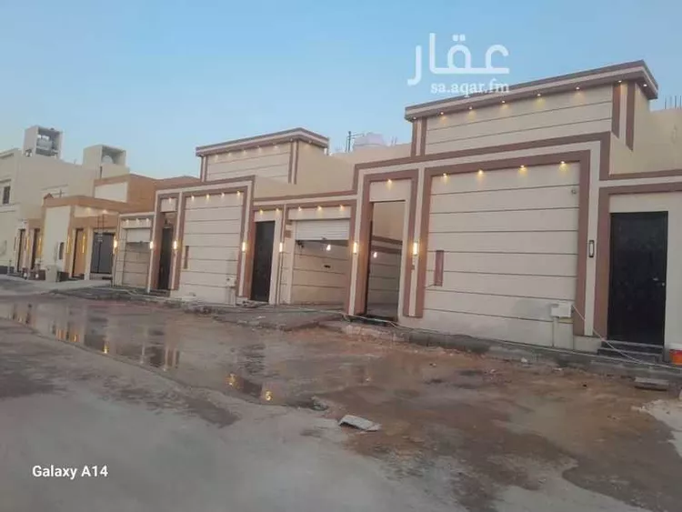 Floor for Sale in Riyadh Al Janadriyah