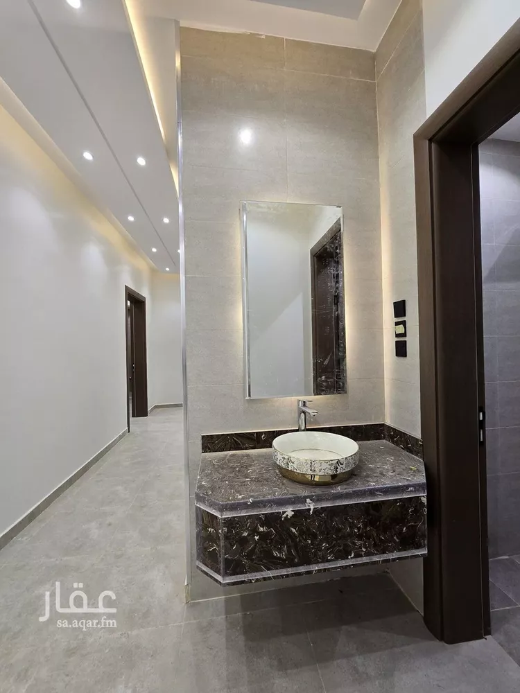 شقة للبيع في شارع 0563, حي الظرفة, مدينة خميس مشيط, منطقة عسير صورة 5