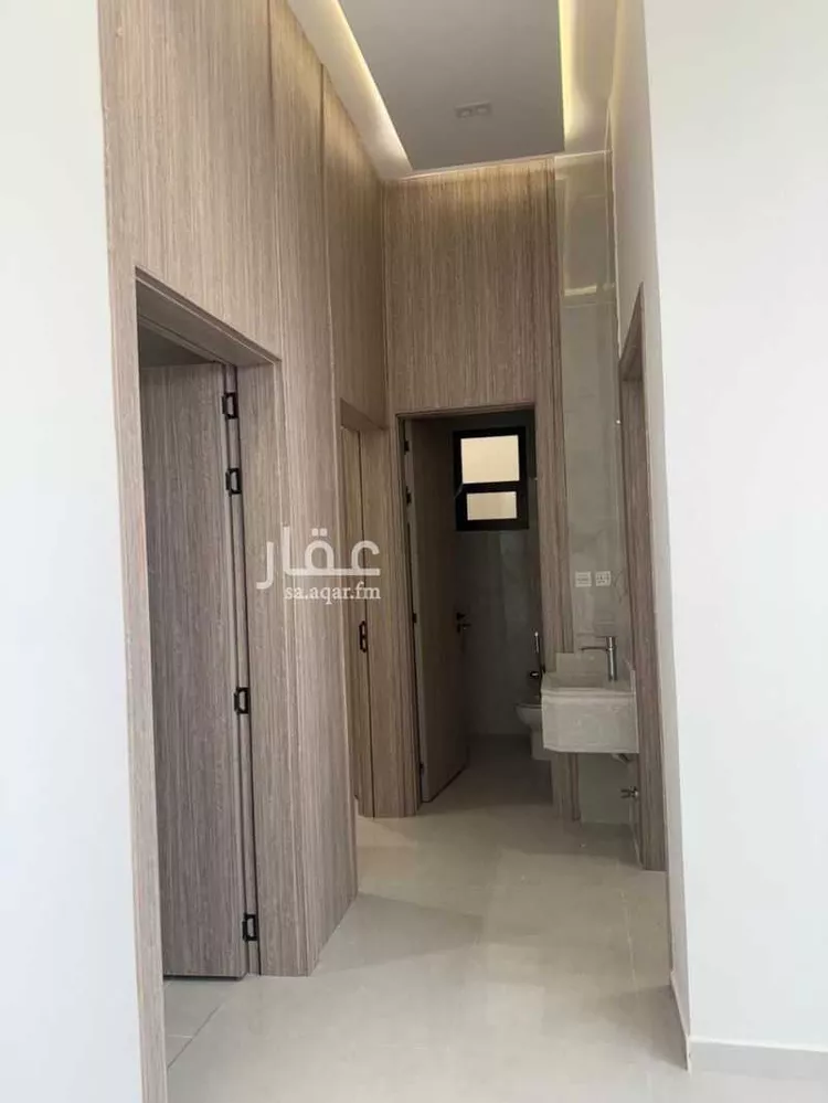 فيلا للبيع في شارع المعيزلية, حي المعيزيلة, مدينة الرياض, منطقة الرياض صورة 2