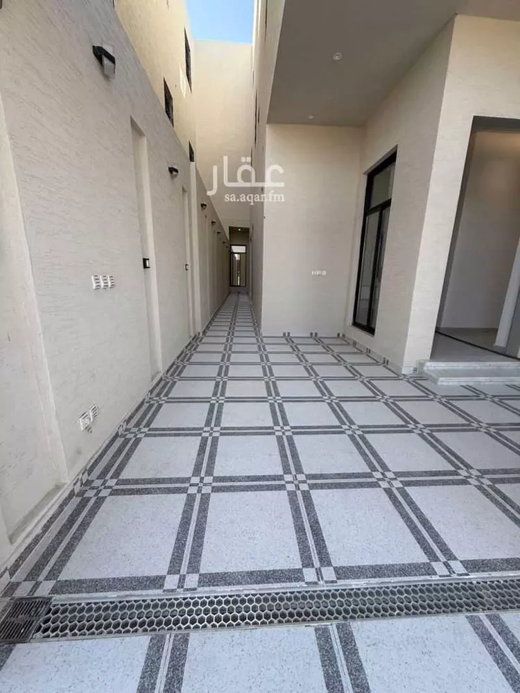 فيلا للبيع في شارع ابي الحسن علي الجرجاني, حي الرمال, مدينة الرياض, منطقة الرياض صورة 2