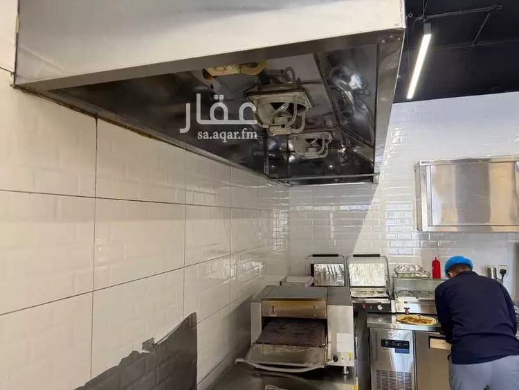 محل للبيع في طريق الملك عبدالعزيز الفرعي ، حي المرسلات ، الرياض ، منطقة الرياض صورة 5