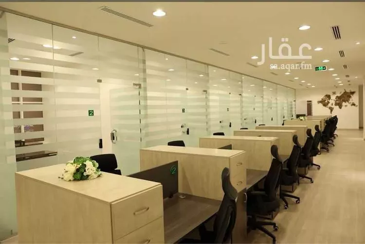 مكتب تجاري للإيجار في شارع محمد بن عبدالله بن عبداللطيف ، حي المرسلات ، الرياض ، منطقة الرياض