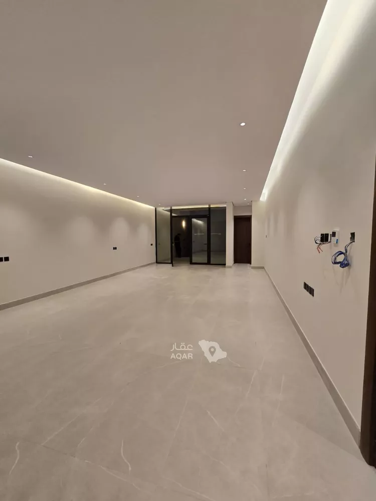 Floor for Sale in Riyadh An Narjis 8
