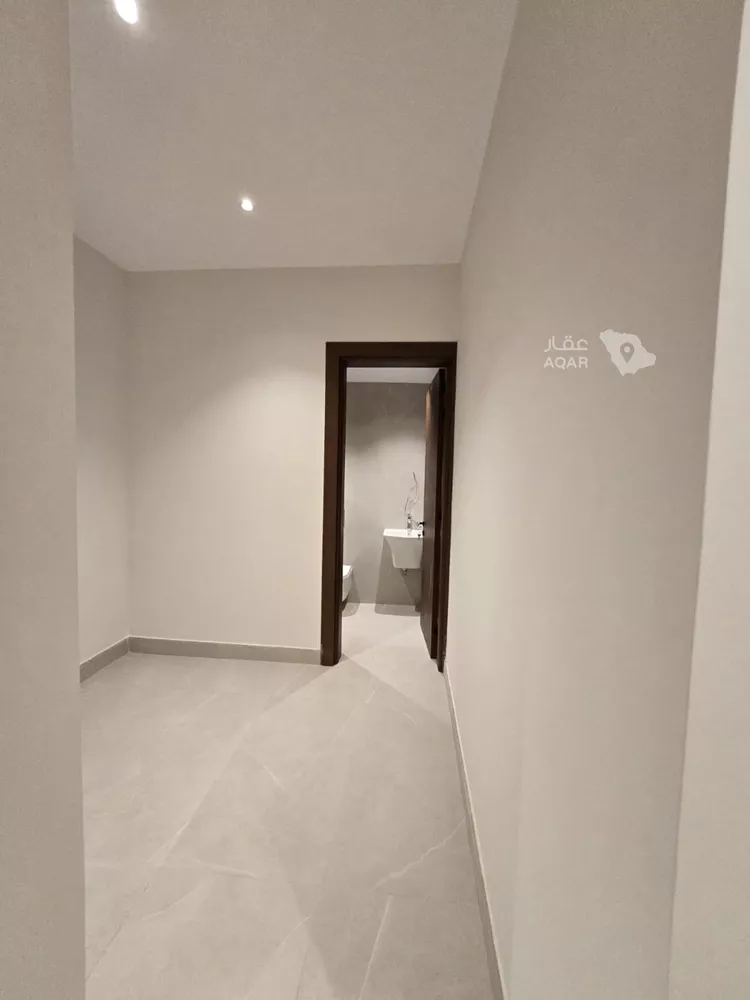 فيلا للبيع في شارع رقم 546, حي النرجس, مدينة الرياض, منطقة الرياض 15