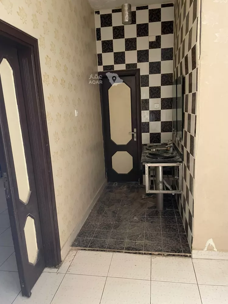 Villa for Sale in Riyadh Al Aziziyah 2