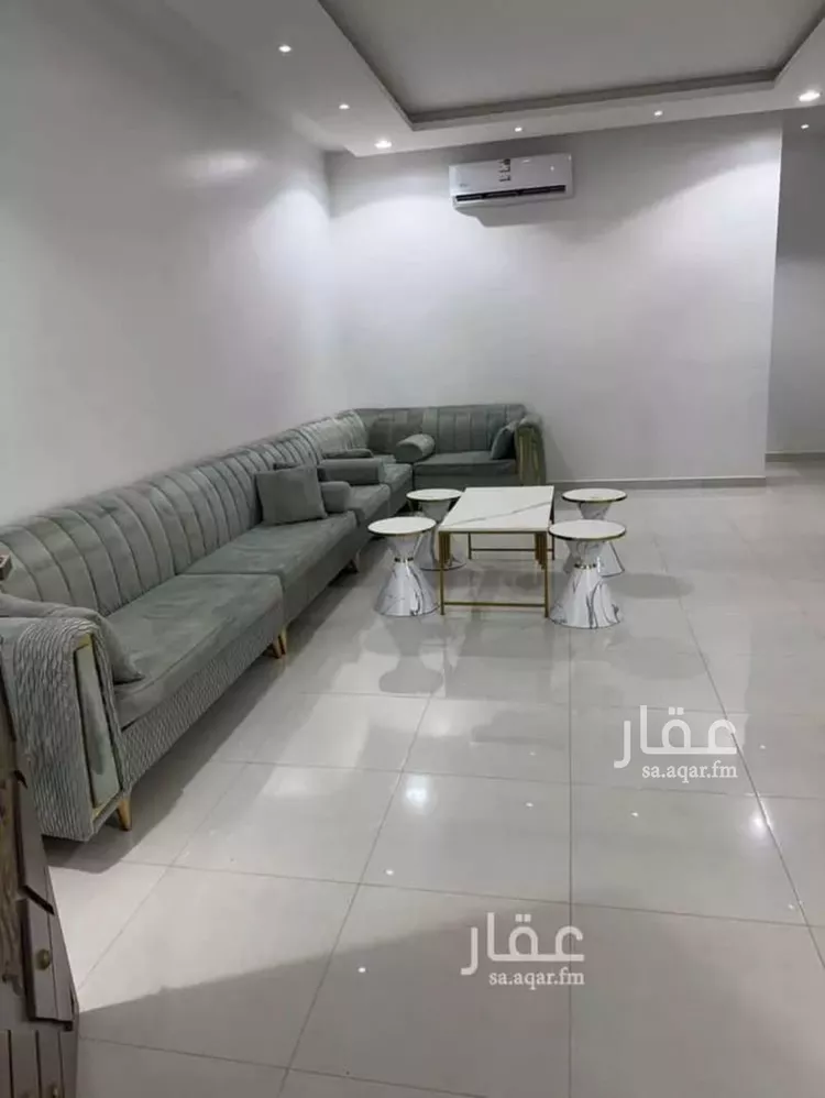 Floor for Rent in Riyadh Al Qirawan
